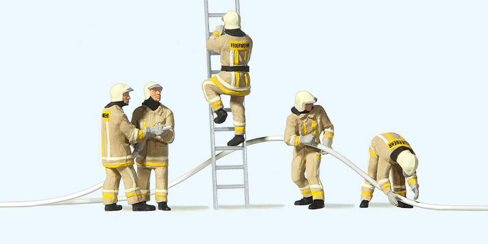 Preiser Firemen Beige Uniform F/Fighting (5) Exclusive Figure Set PR10771