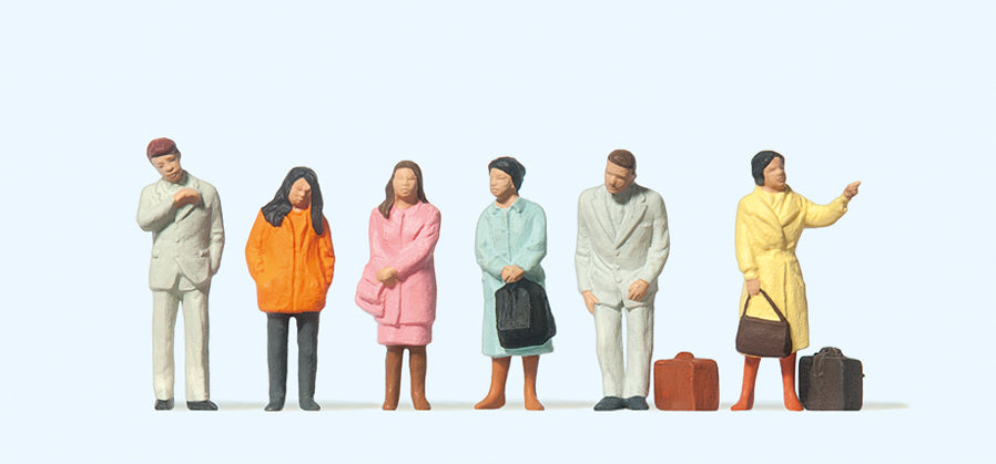 Preiser Waiting Travellers (6) Standard Figure Set PR14121