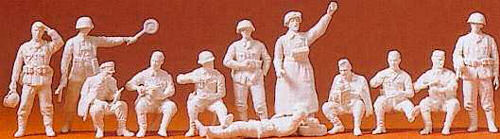 Preiser German Reich 1935-45 Resting Infantry (12) Kit PR16501