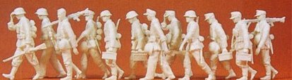 Preiser German Reich 1939-45 Advancing Grenadiers (12) Kit PR16557