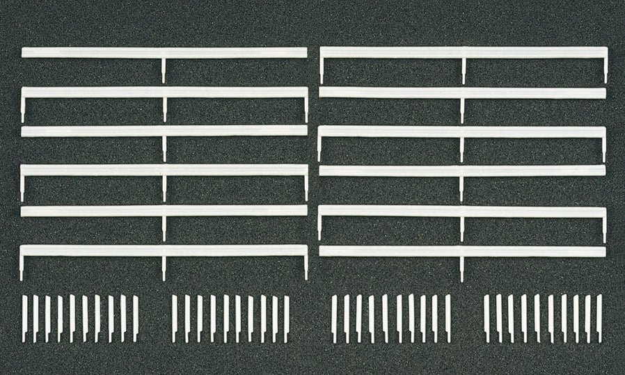 Preiser Crash Barriers and Posts (52) Kit PR18202