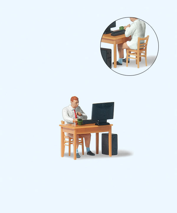 Preiser Working from Home Figure PR28250