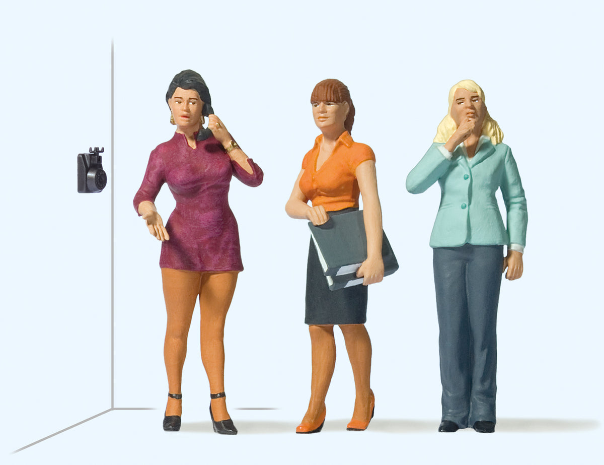 Preiser Ladies in the Office (3) Figure Set PR44922