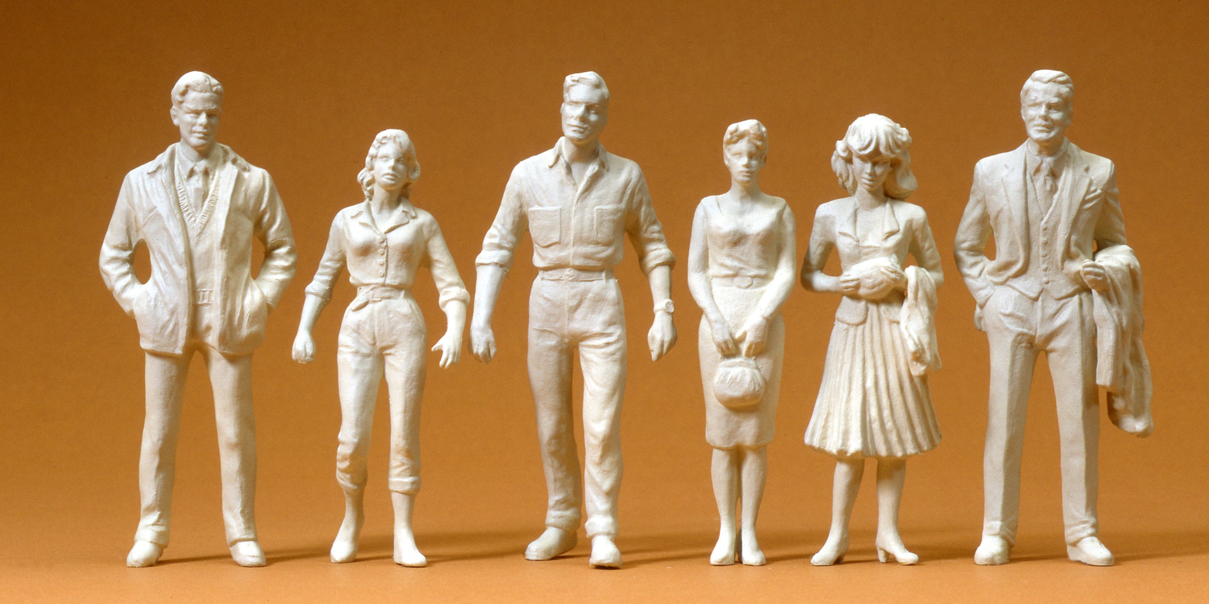 Preiser Passers By (6) Unpainted Figures PR45178