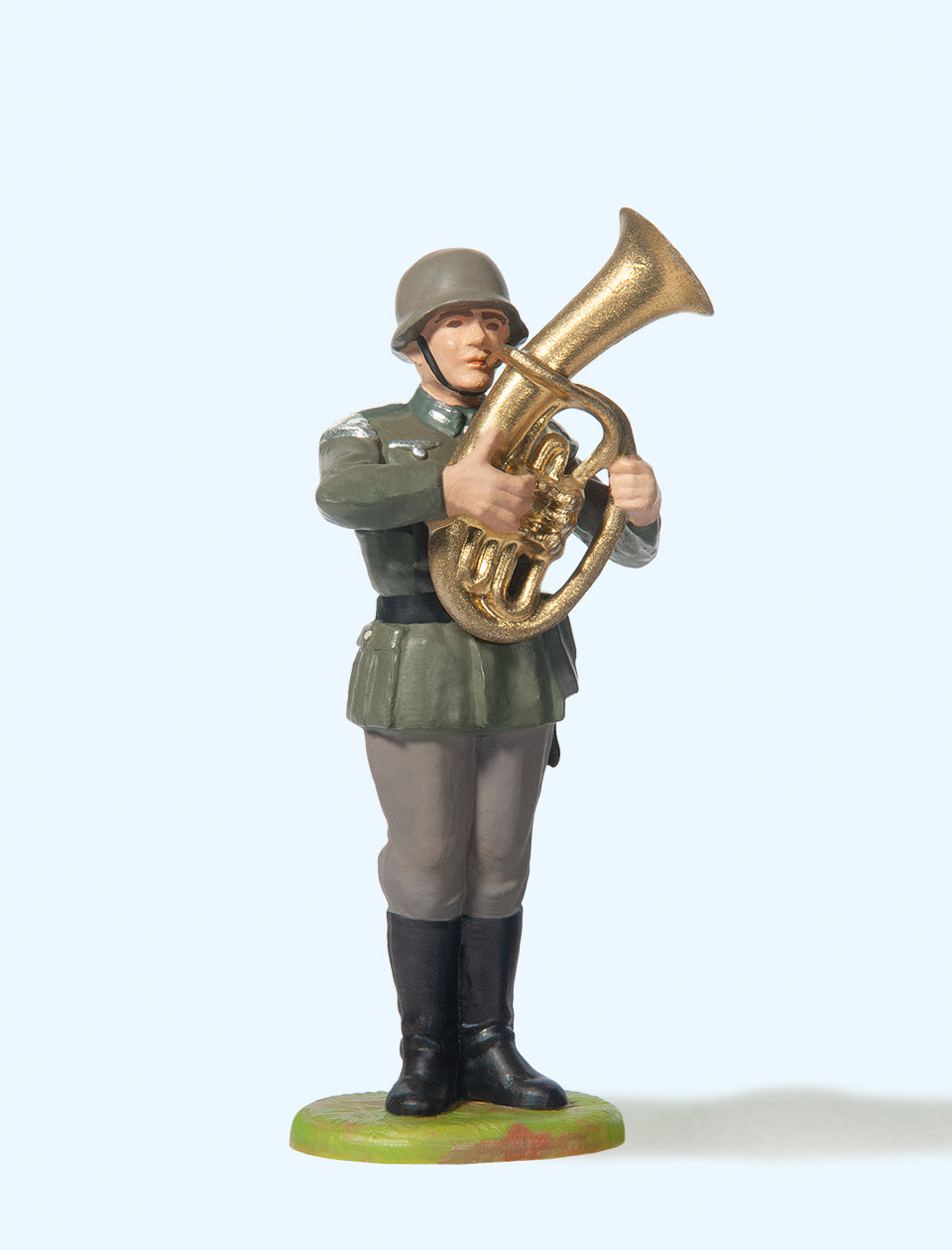 Preiser German Reich 1939-45 Horn Player Standing Figure PR56043
