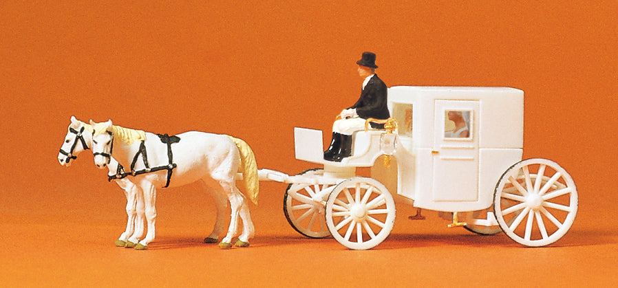 Preiser Horse Drawn Wedding Carriage (Closed) Figure Set PR75150