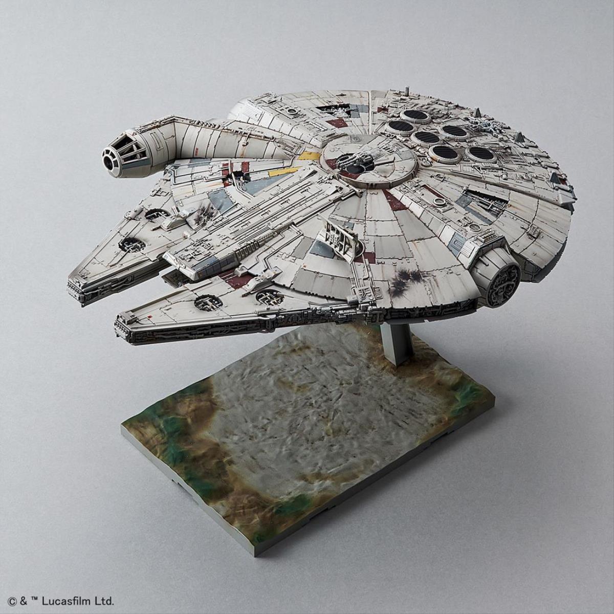 Revell Bandai Star Wars Millennium Falcon (1:144 Scale) RL01211