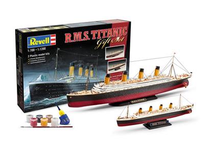 Revell RMS Titantic Twin Set (1:700/1:1200 Scale) RL05727