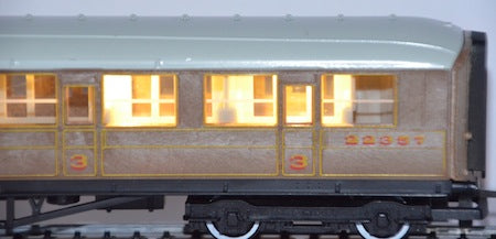 Train Tech Automatic Coach Lighting Warm White/Standard (Export) TTCN2-EX