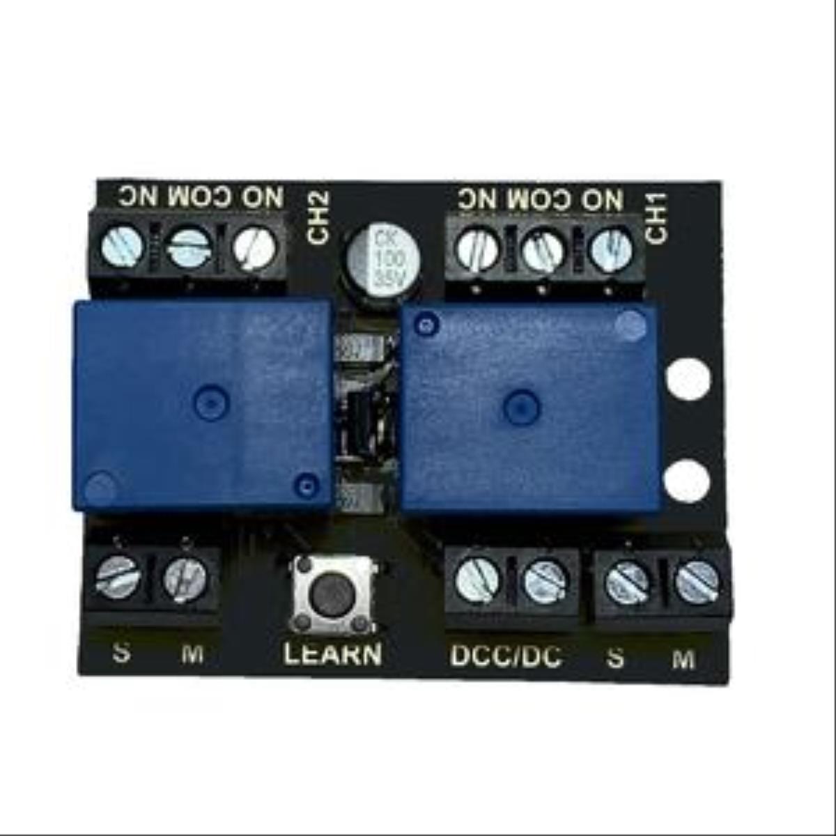 Train Tech Twin Channel Relay Controller for DC/DCC TTRL1