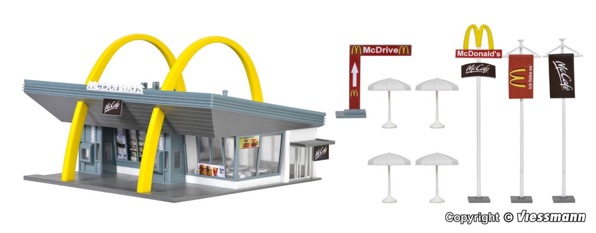 Vollmer McDonalds Drive-Thru Restaurant with Interior/Accs. Kit VO43634