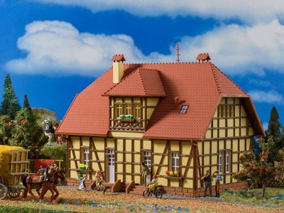 Vollmer Half Timbered Settlement House Kit VO43654