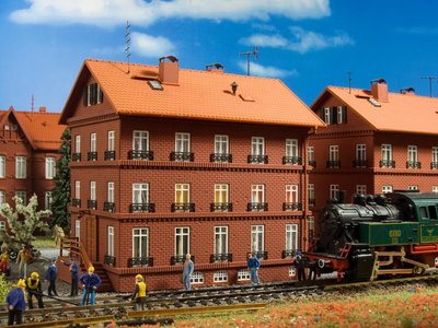 Vollmer Railmans House Kit VO43805