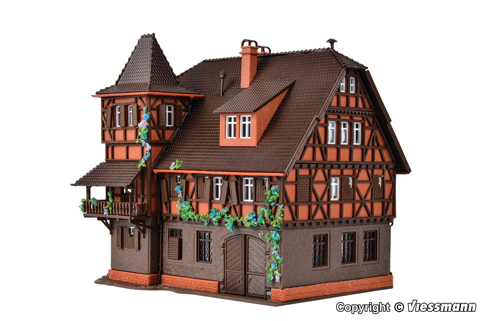 Vollmer Vampire Villa with Flickering Light Effect Kit VO47679