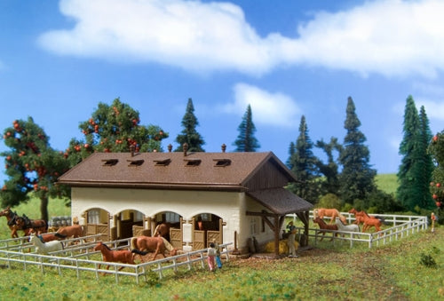 Vollmer Horse Stable with Horses Kit VO47719