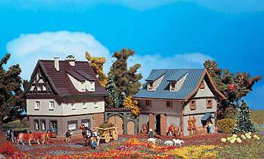 Vollmer Farmhouse with Barn and Yard Gate Kit VO49540