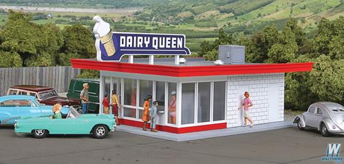 Walthers Cornerstone Vintage Dairy Queen Kit WH933-3484