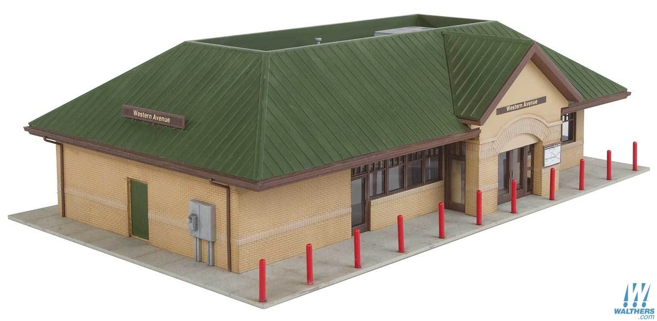 Walthers Cornerstone Modern Suburban Station Kit WH933-4095