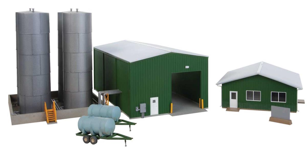 Walthers Cornerstone Fertilizer Distribution Facility Kit WH933-4128