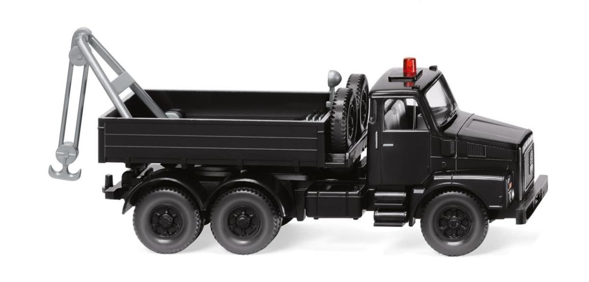 Wiking Volvo N10 Tow Truck Black 1973-85 WK063409